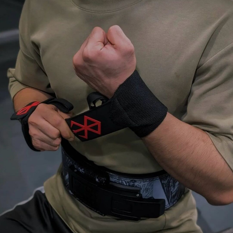 أربطة معصم رياضية لرفع الأثقال - مراجعة Wrist Wraps Fitness وسعره