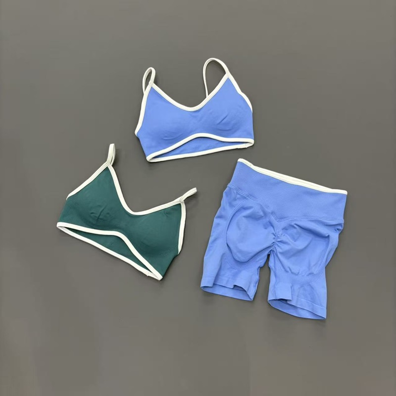 طقم رياضي من قطعتين: حمالة صدر - مراجعة Ignite Yoga Fitness وسعره