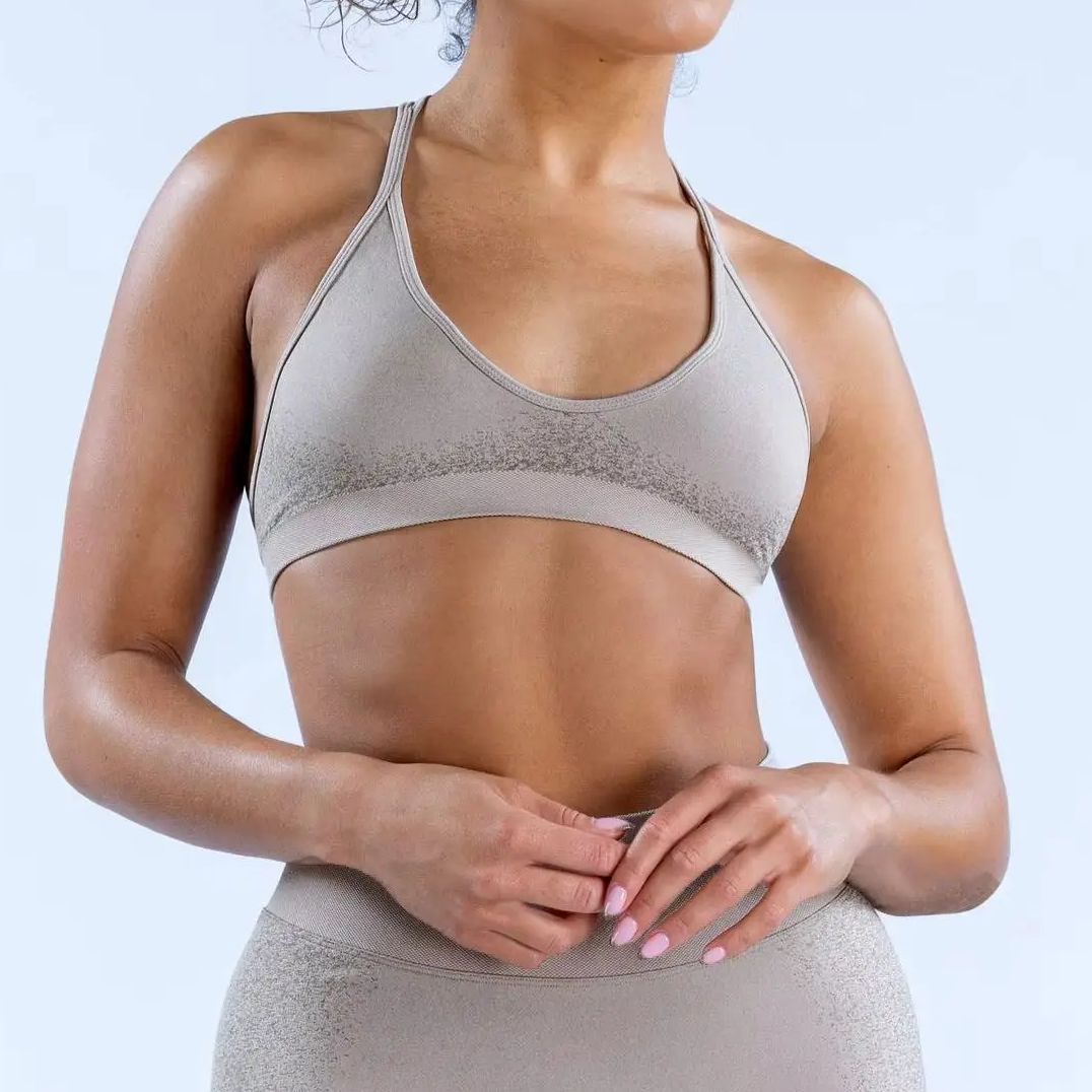 لا الشعارات إشعال الصليب عودة  - مراجعة Ignite Yoga Fitness وسعره