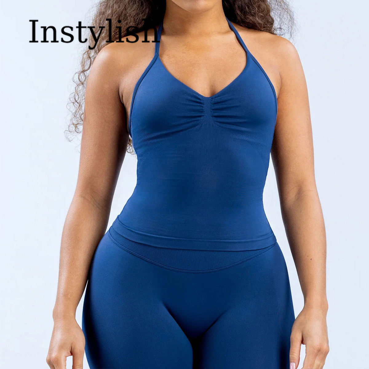 طقم يوجا نسائي من قطعتين بدون  - مراجعة Yoga Fitness & Nutrition Llp وسعره